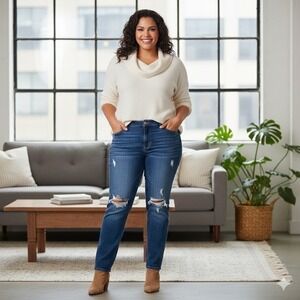 Levis Womens Size 20W Boyfriend Jeans Distressed Ripped Fashionable Irregular